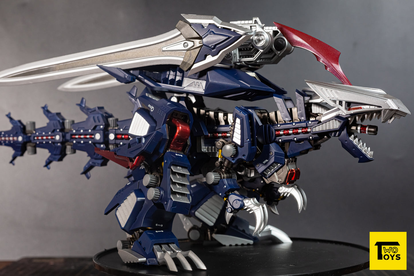 Zoids HMM Geno Ritter Customized from Twotoys