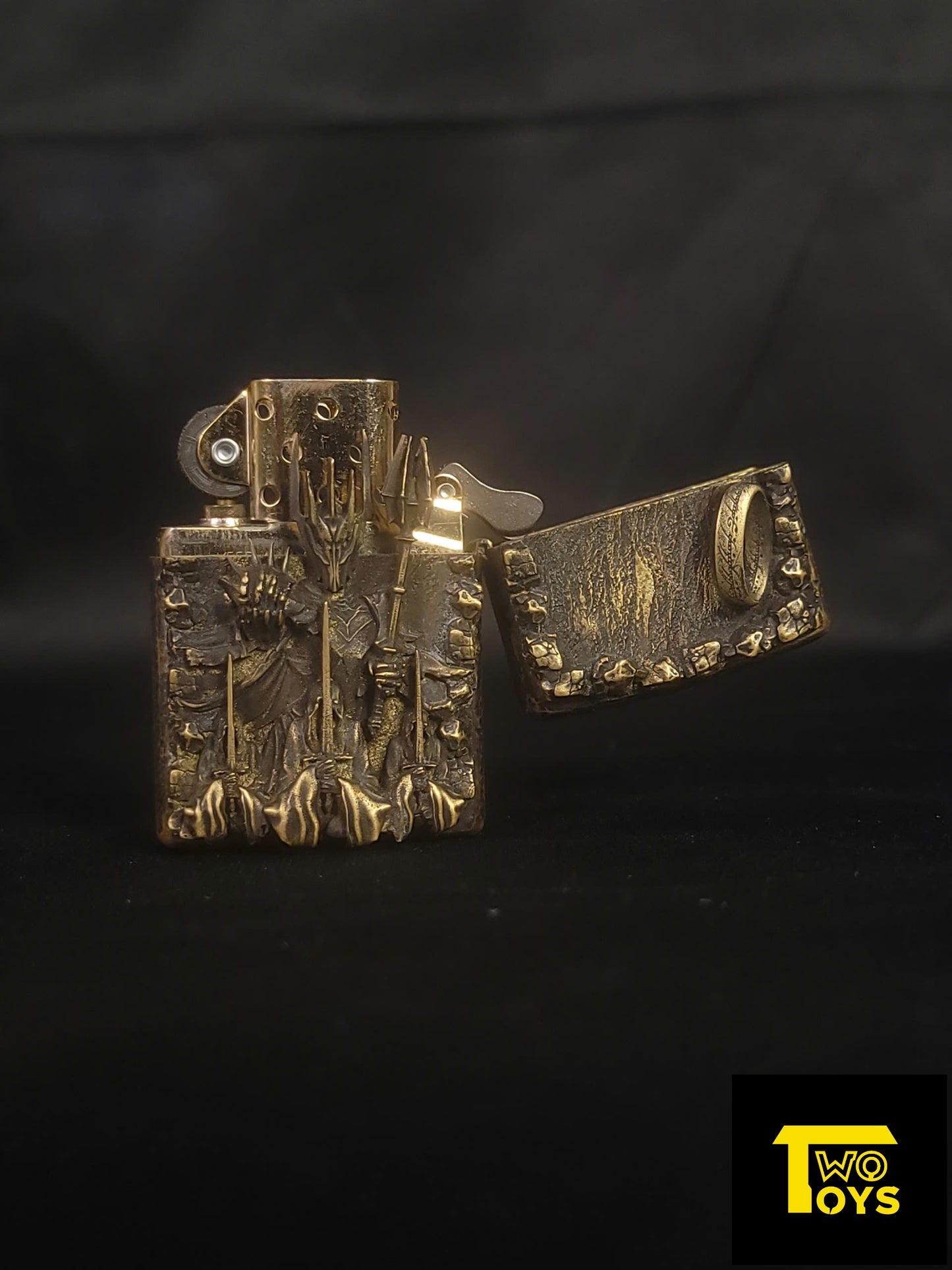 Handcrafted Lighter Shell - Evil Lord - Watcher of the darkness - Twotoys