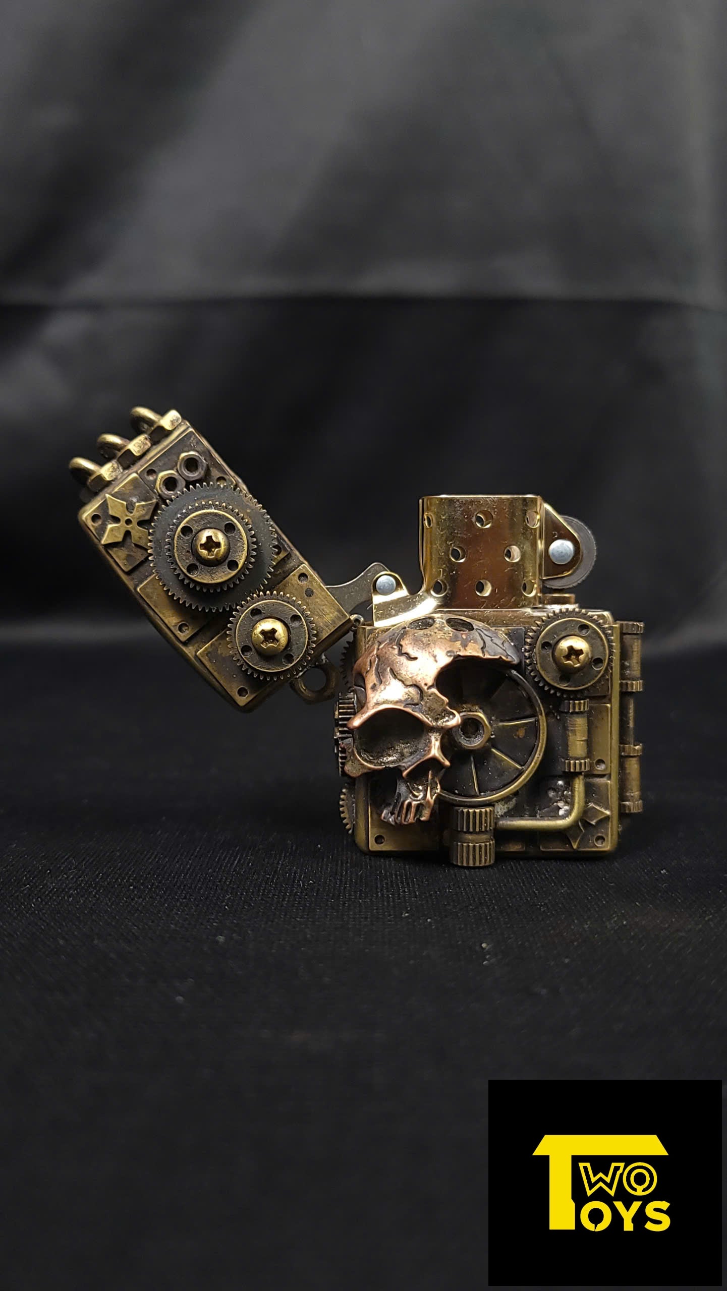 handcrafted-lighter-clockwork-revenant-brass-lighter-shell-twotoys