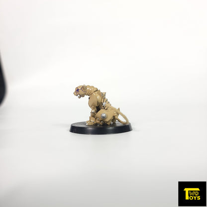 Organoids Pulse - Seated Pose (Resin Painted)