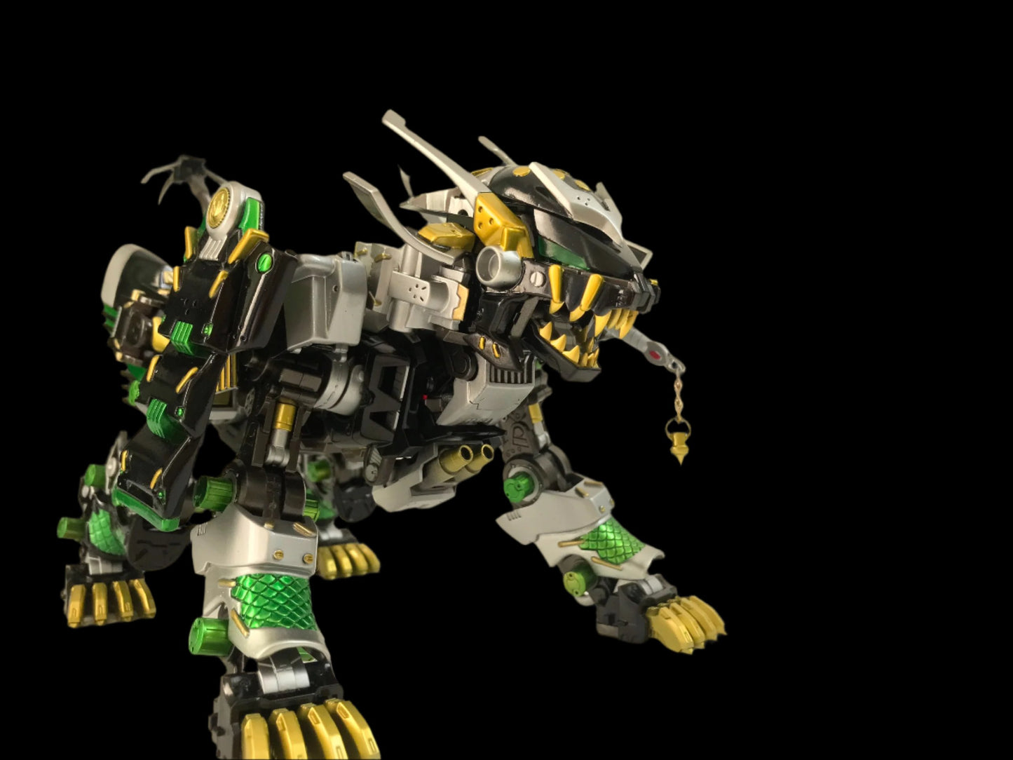 Zoids Liger Zero Crossover with Green Ranger